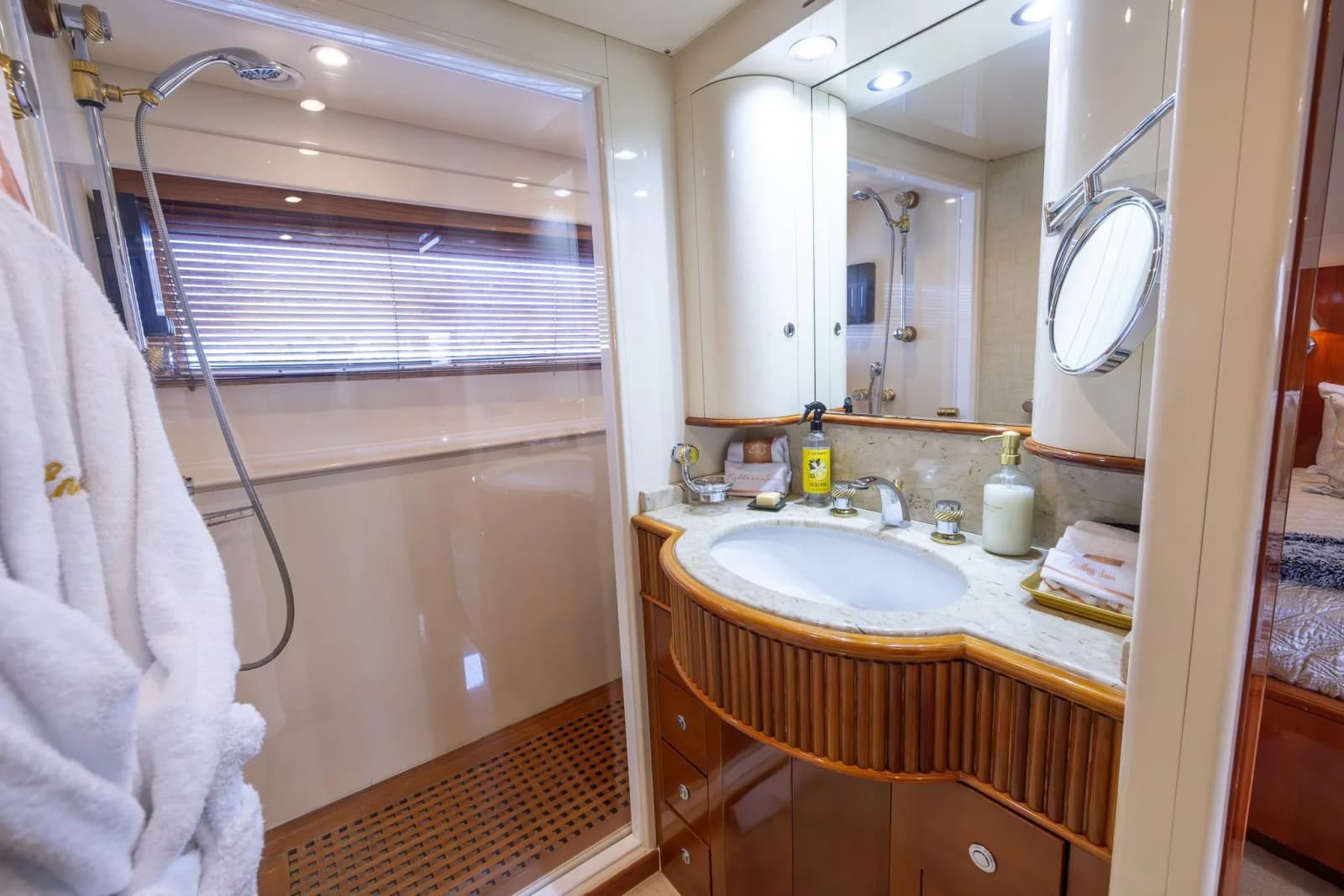 1999 Azimut 100 Jumbo - Photo 40