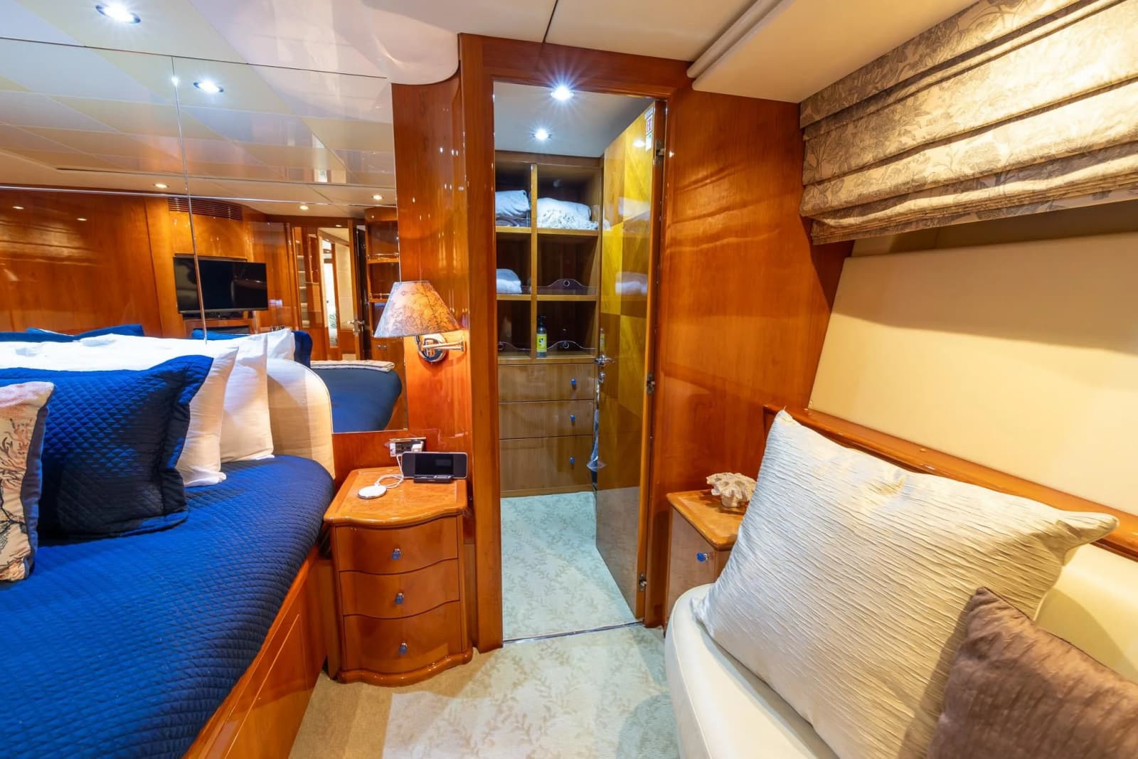 1999 Azimut 100 Jumbo - Photo 32