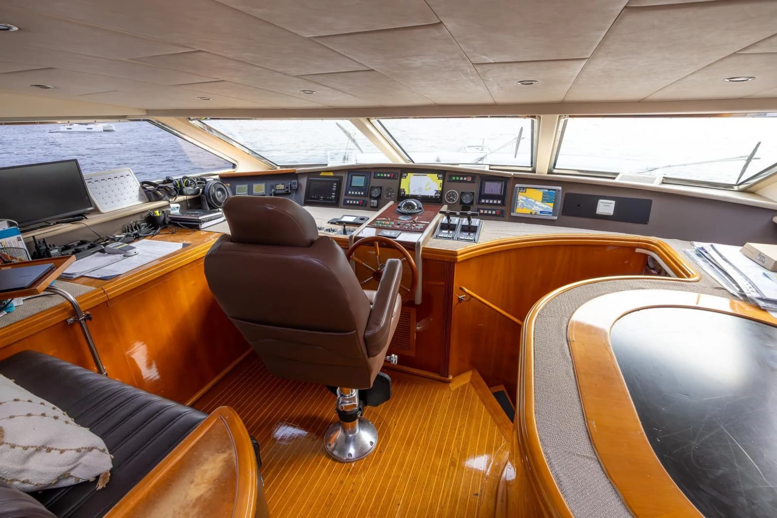 1999 Azimut 100 Jumbo - Photo 24
