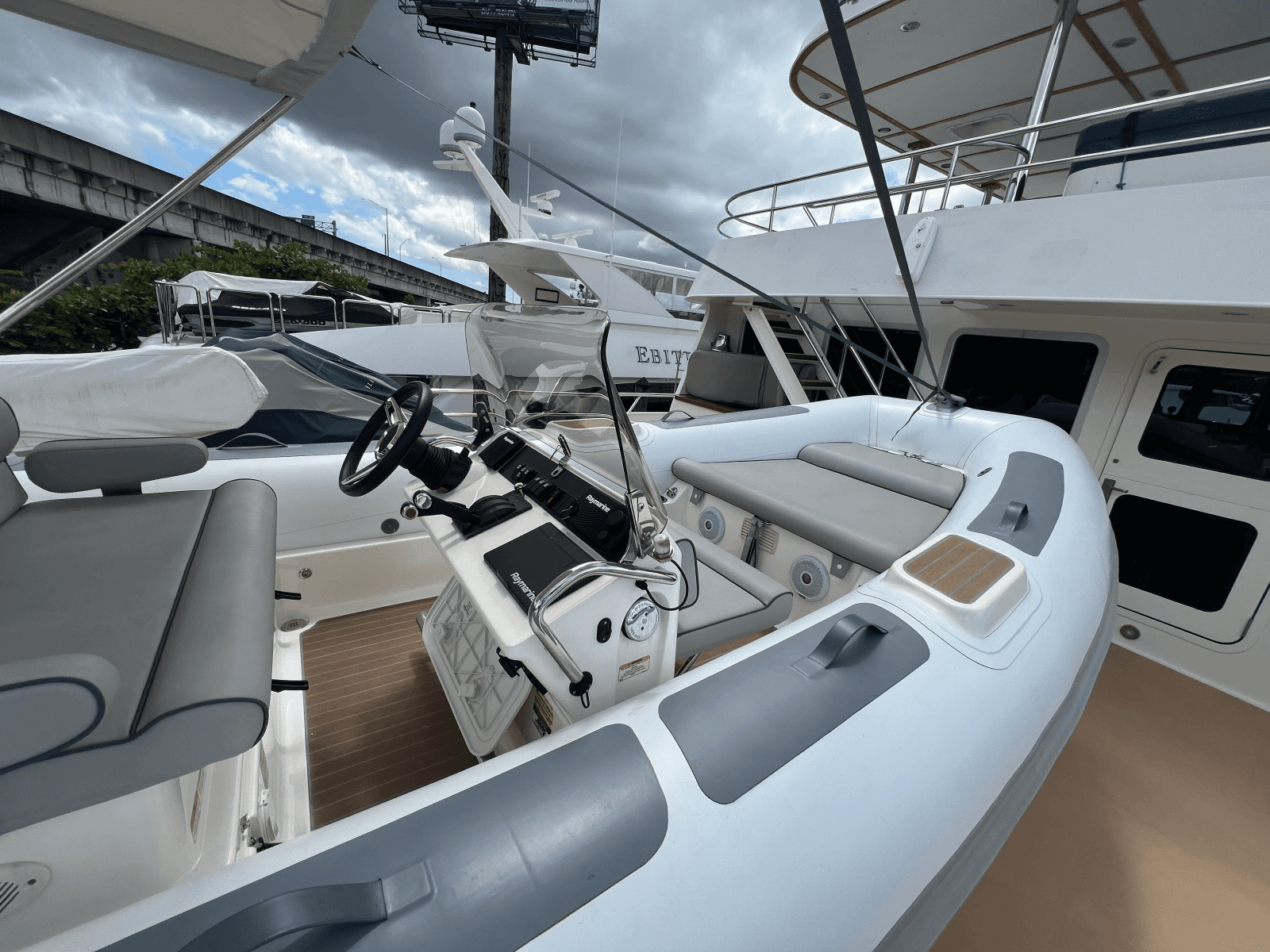 2021 Williams Jet Tenders Dieseljet625 - Photo 4