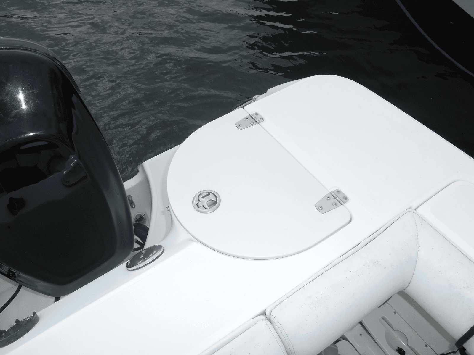 2004 Boston Whaler 255 Conquest - Photo 10