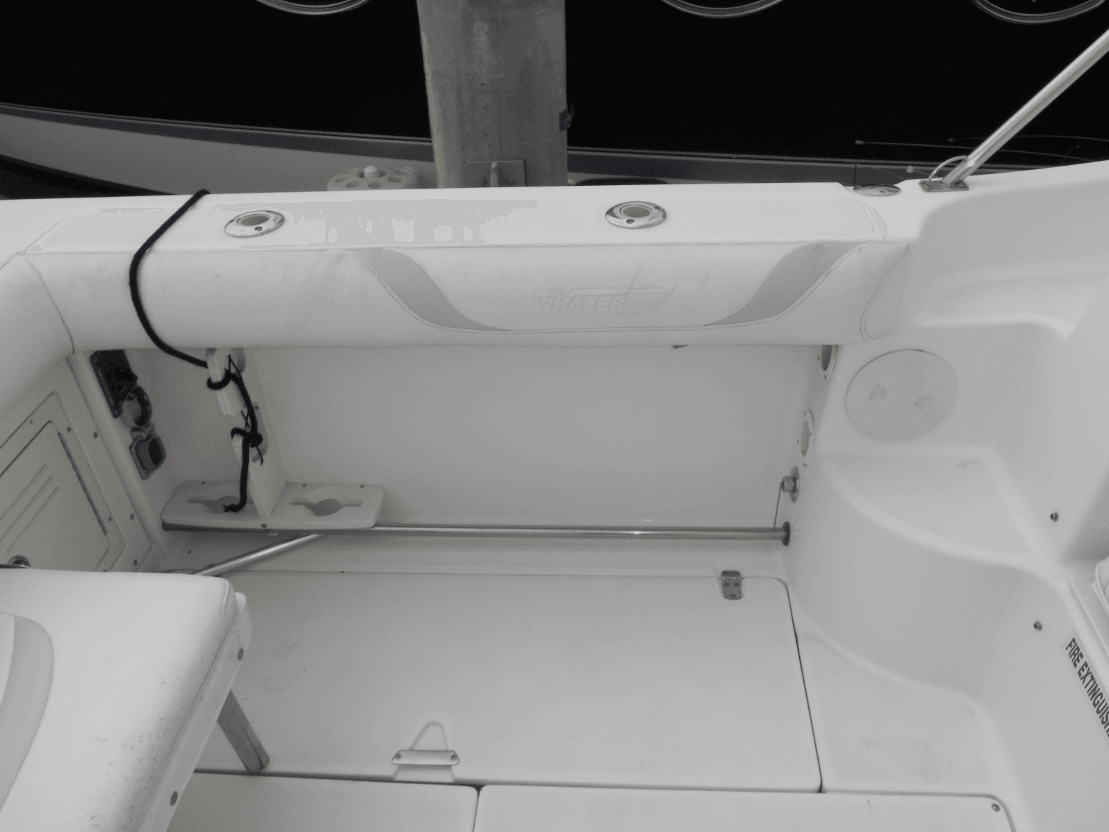 2004 Boston Whaler 255 Conquest - Photo 8