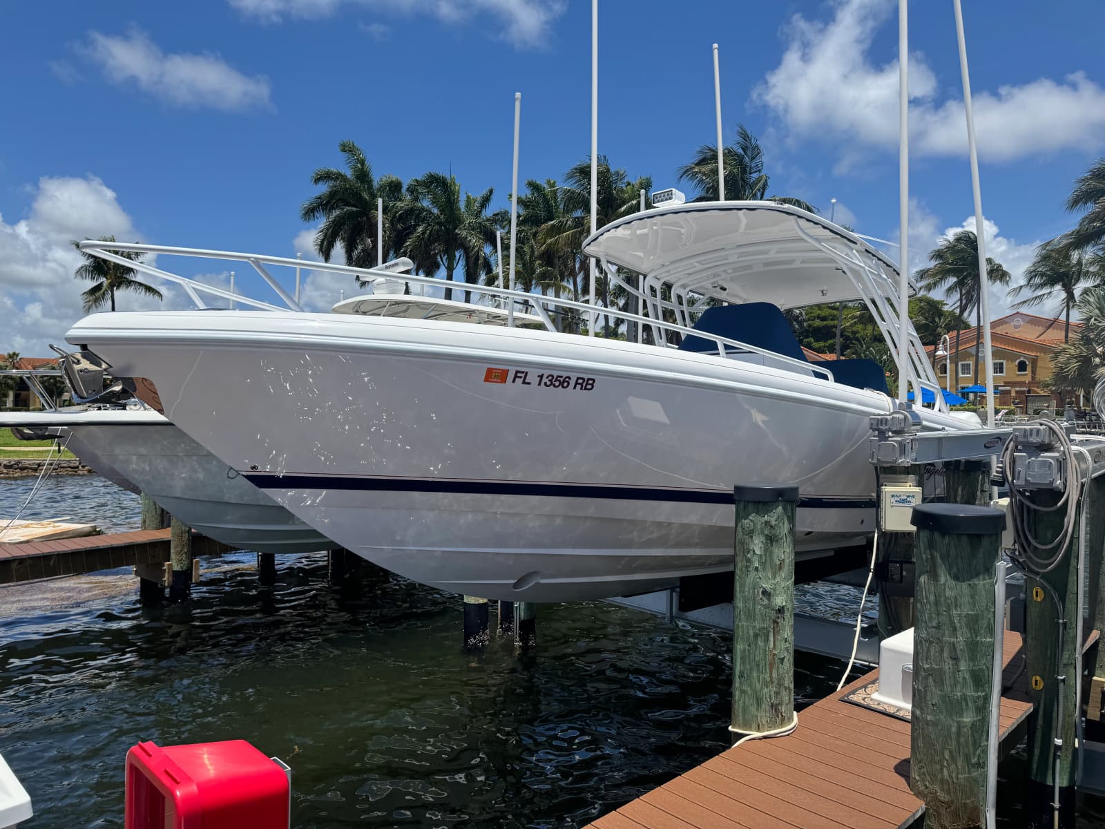 2015 Intrepid 327CC - Photo 37