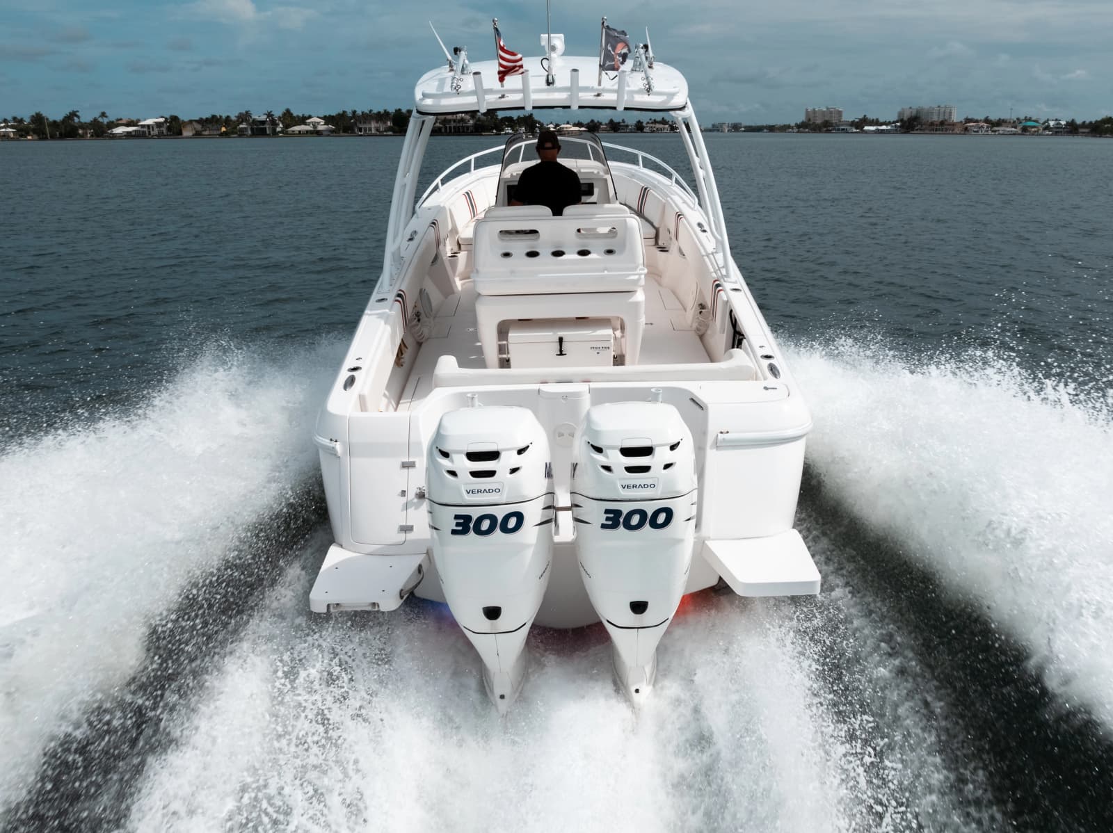 2015 Intrepid 327CC - Photo 6