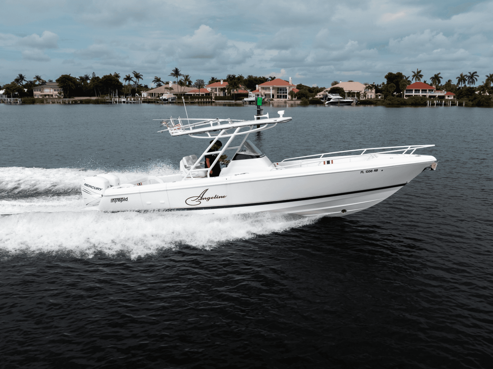 2015 Intrepid 327CC - Photo 1
