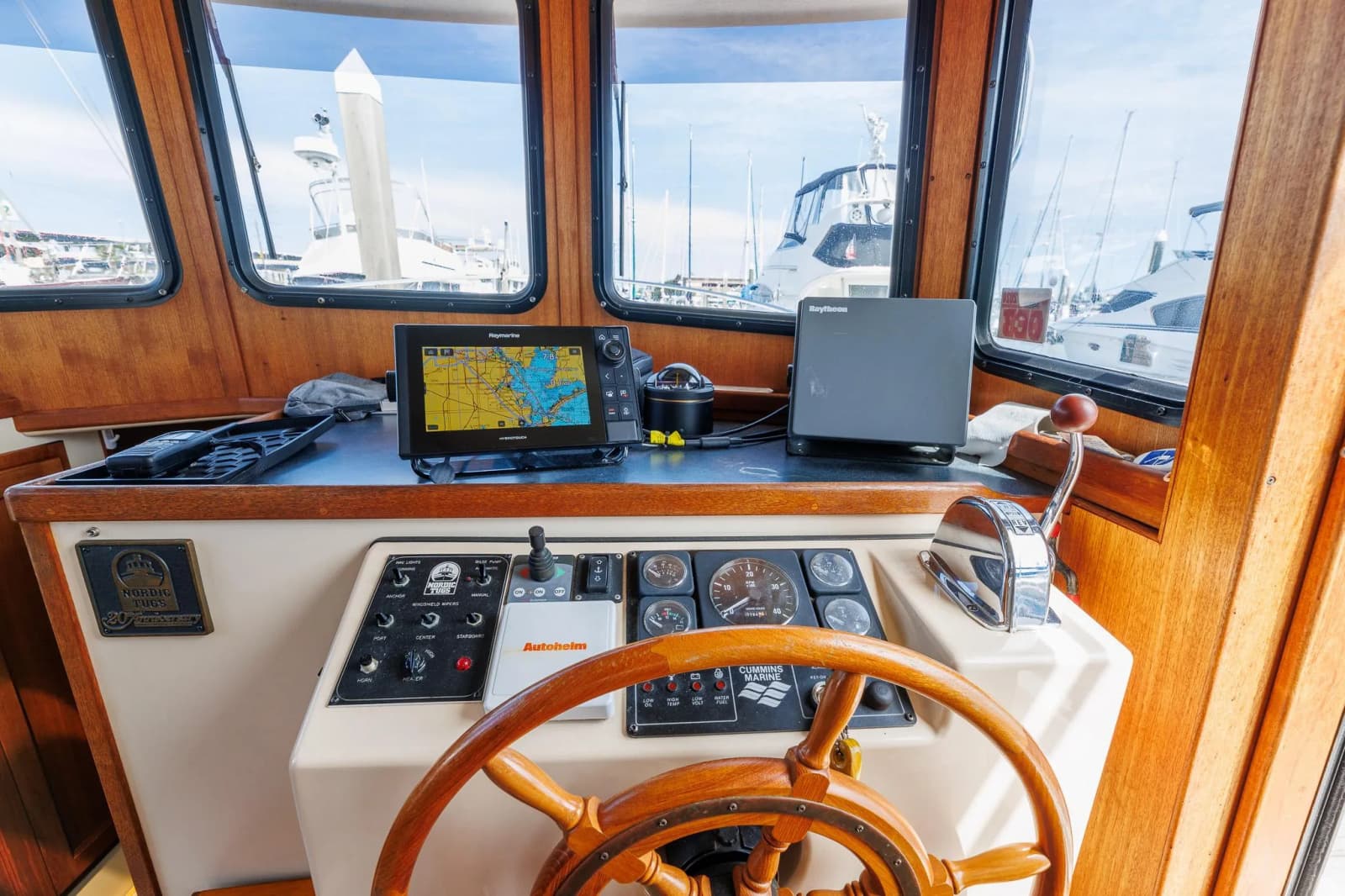2000 Nordic Tugs 32 - Photo 26