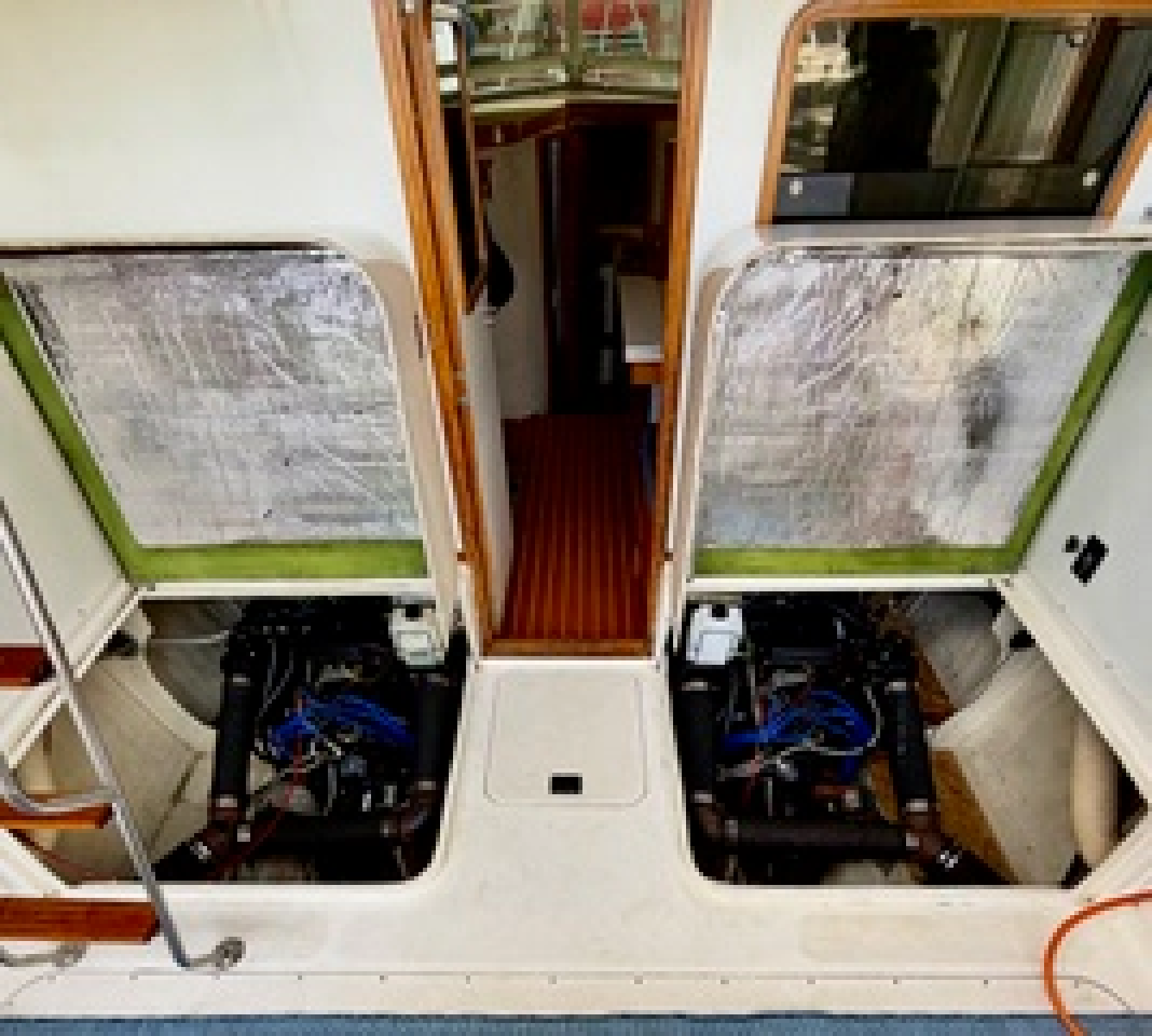 1986 Bertram 33 Sport Fisherman - Photo 16