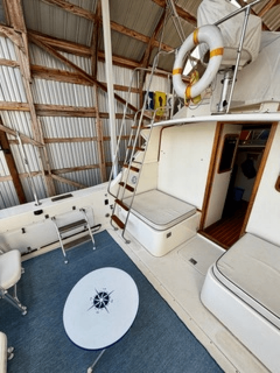 1986 Bertram 33 Sport Fisherman - Photo 6