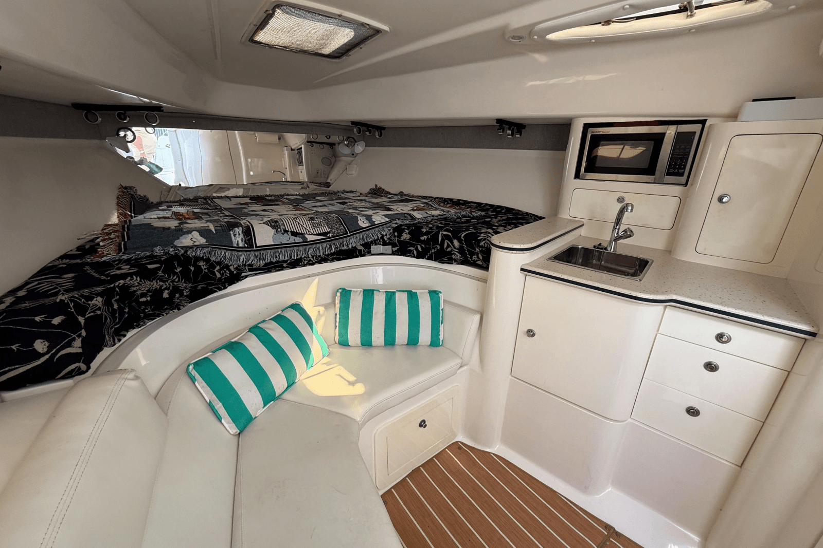 2004 Intrepid 348 WA - Photo 33