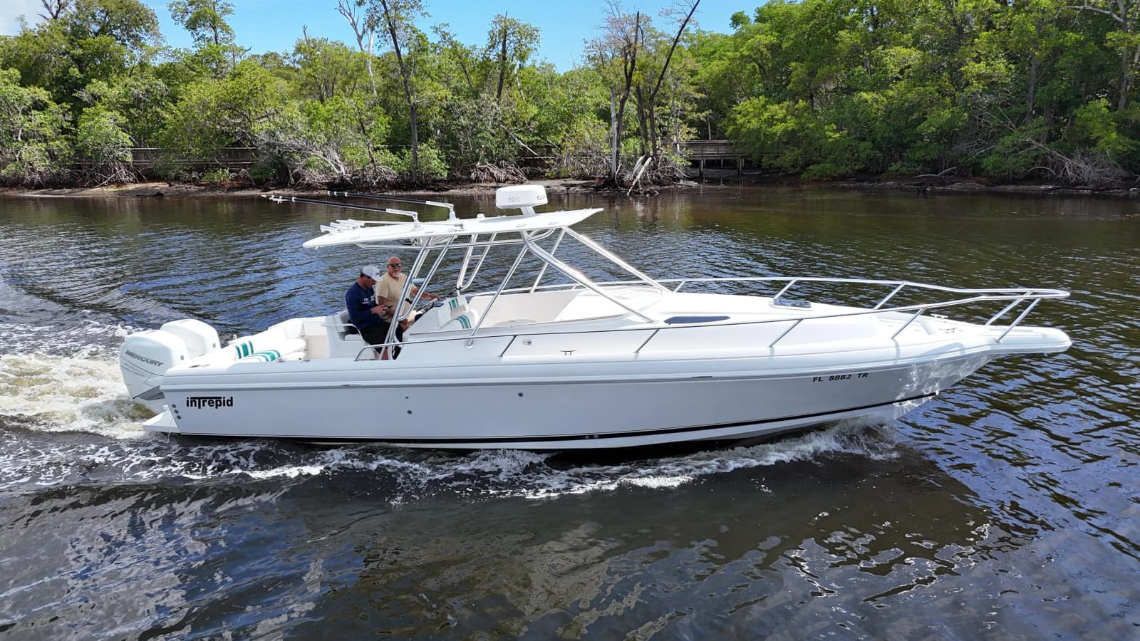 2004 Intrepid 348 WA - Photo 3