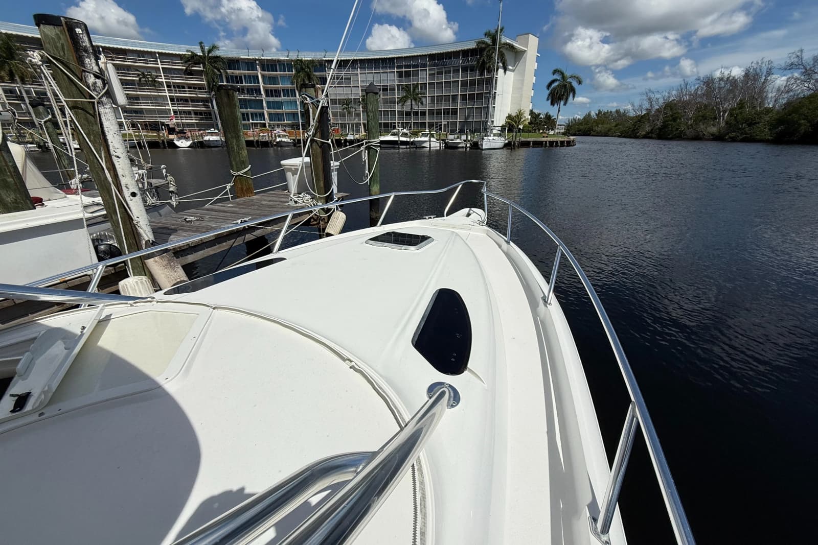 2004 Intrepid 348 WA - Photo 10
