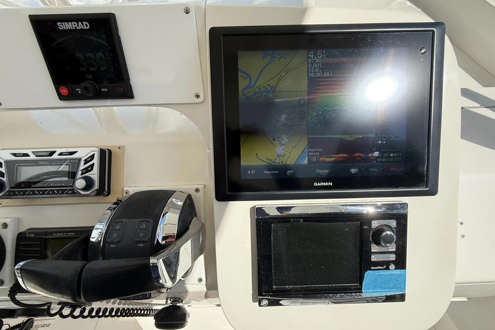 2004 Intrepid 348 WA - Photo 20