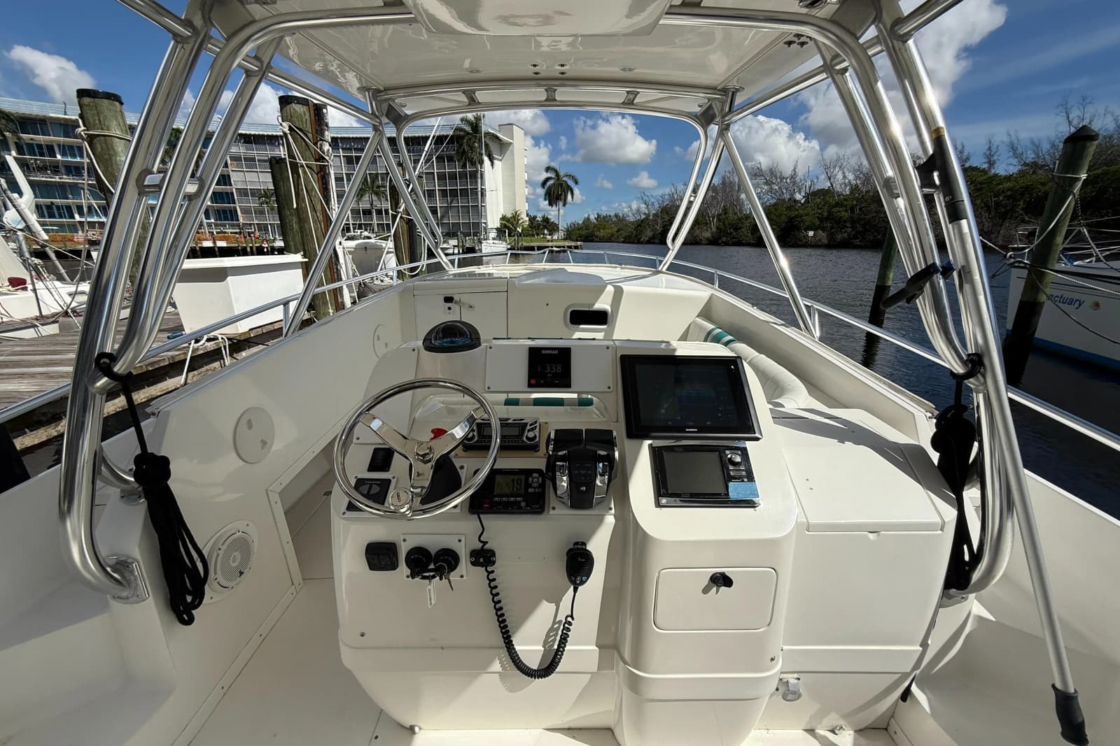 2004 Intrepid 348 WA - Photo 14