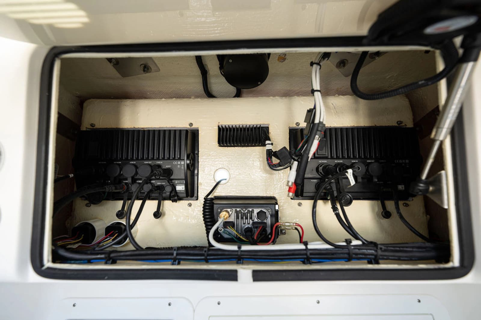 2022 SeaVee 340B - Photo 39