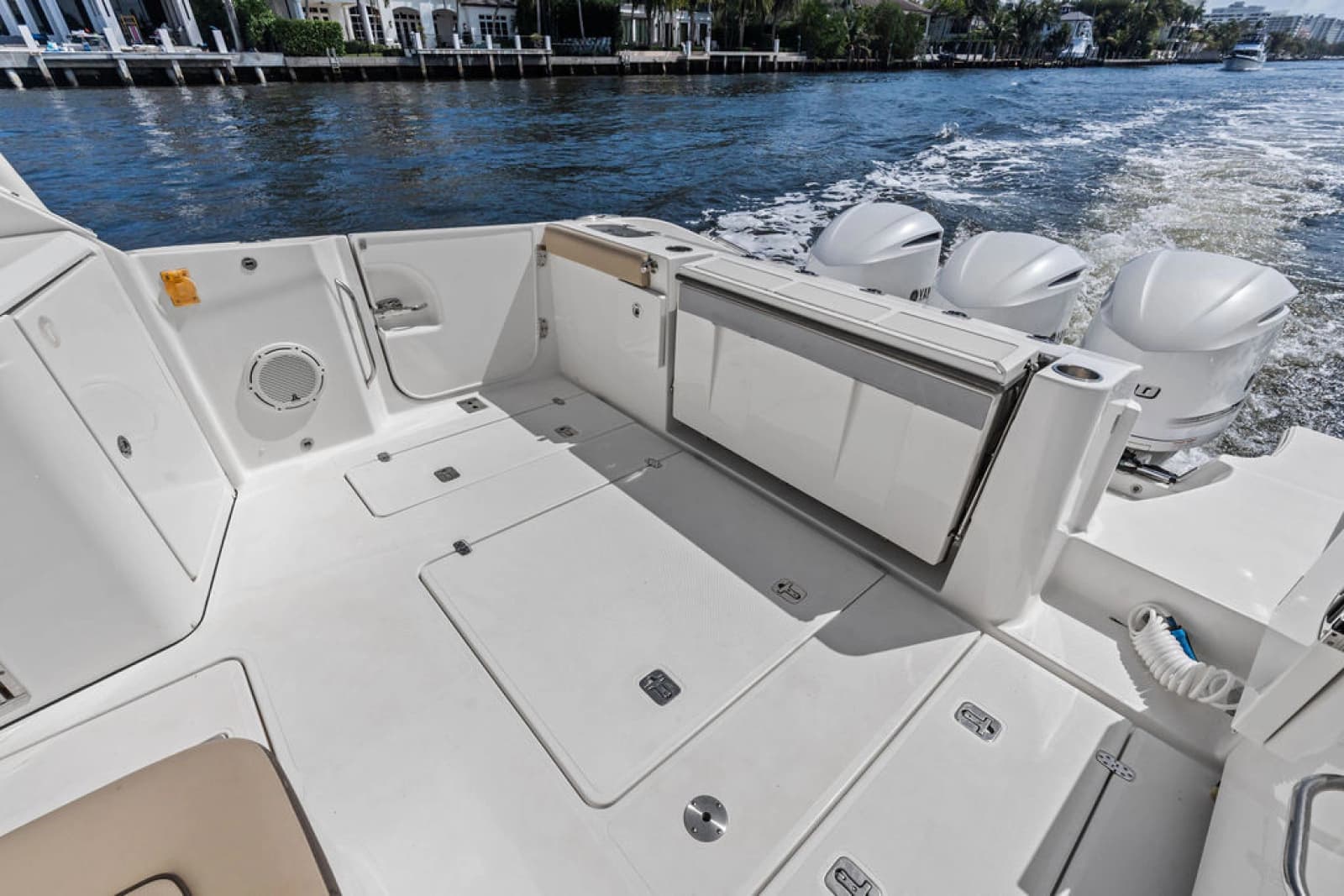 2019 Pursuit 365 DC - Photo 11