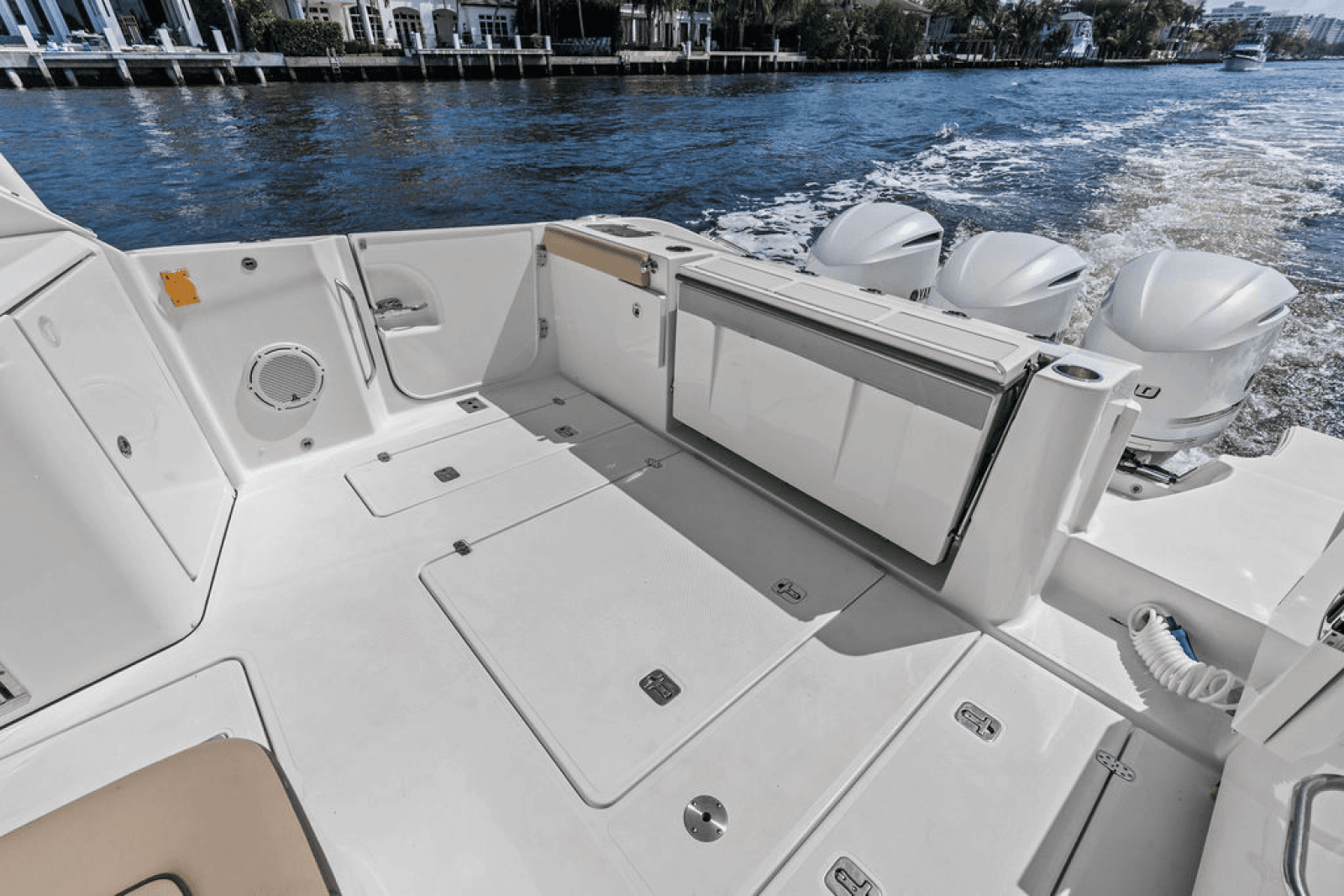 2019 Pursuit 365 DC - Photo 11