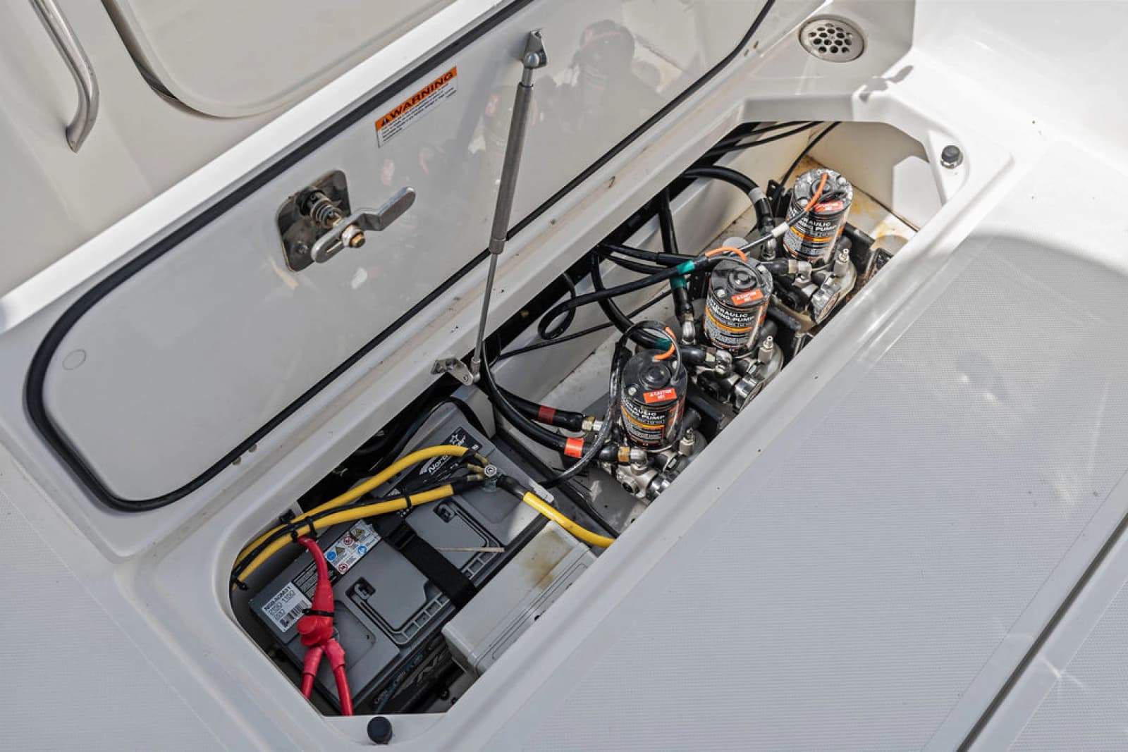 2019 Pursuit 365 DC - Photo 15