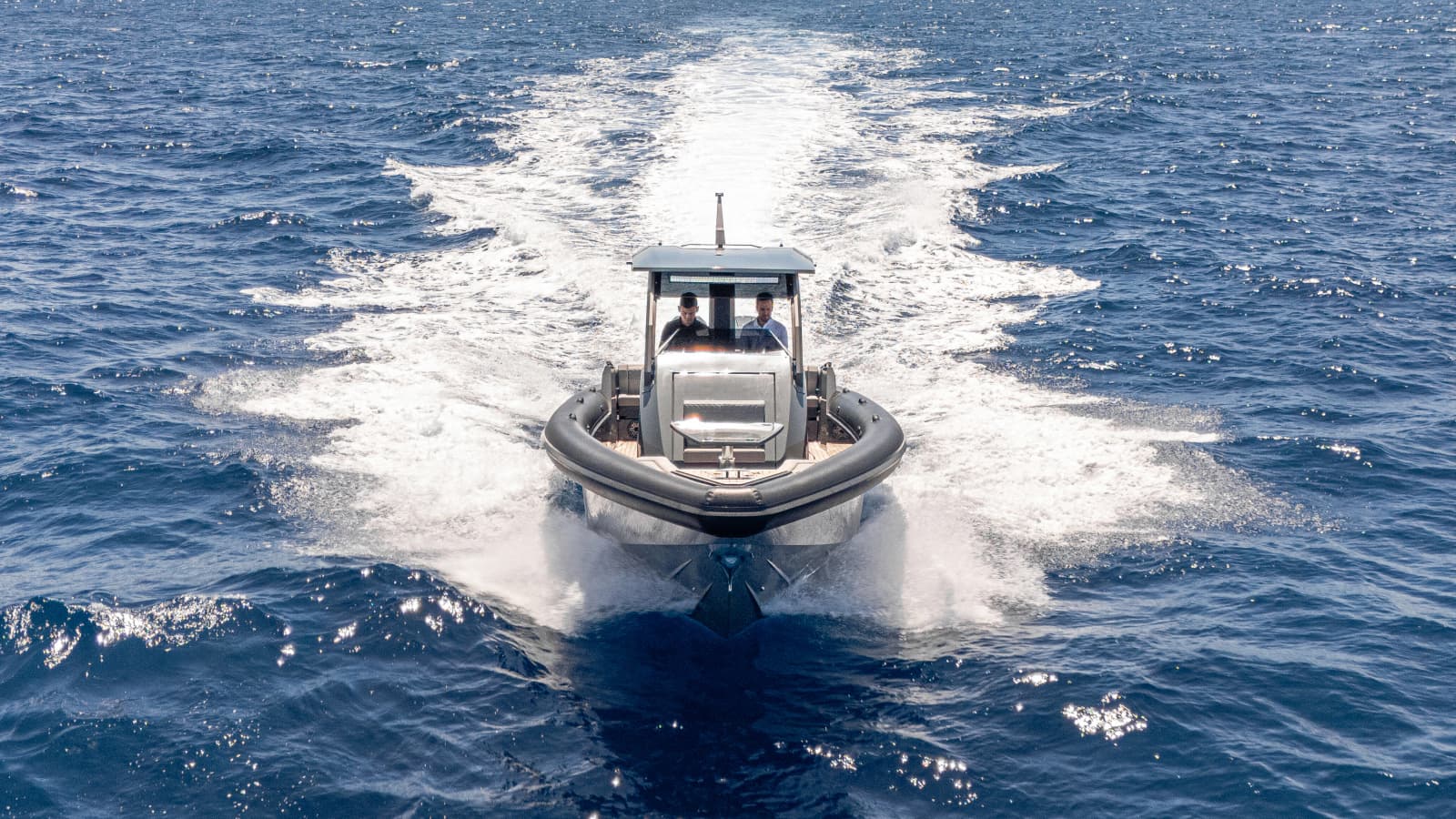 2025 Skipper 38 - Photo 3