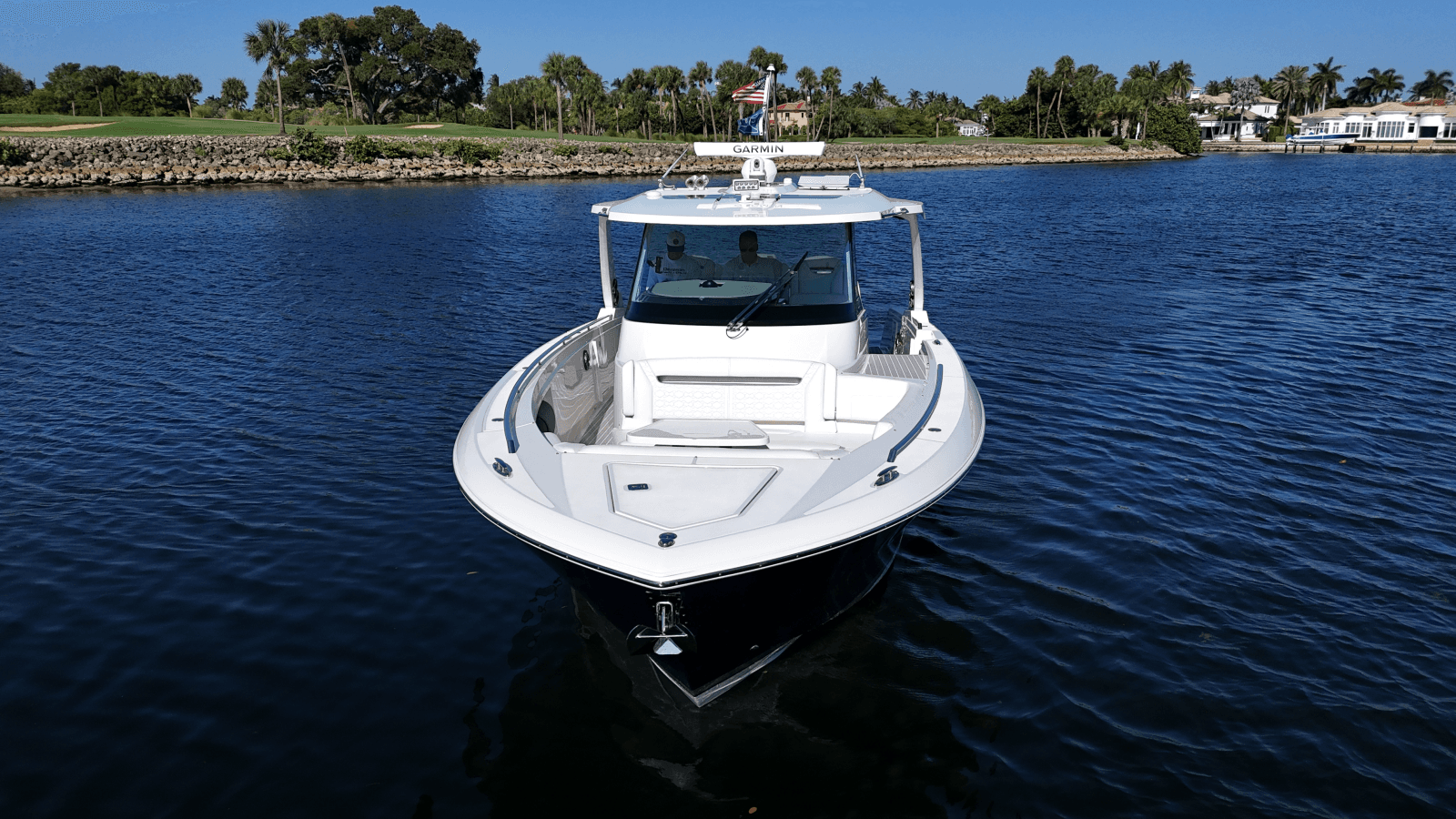 2023 Tiara Yachts 38 LS - Photo 3