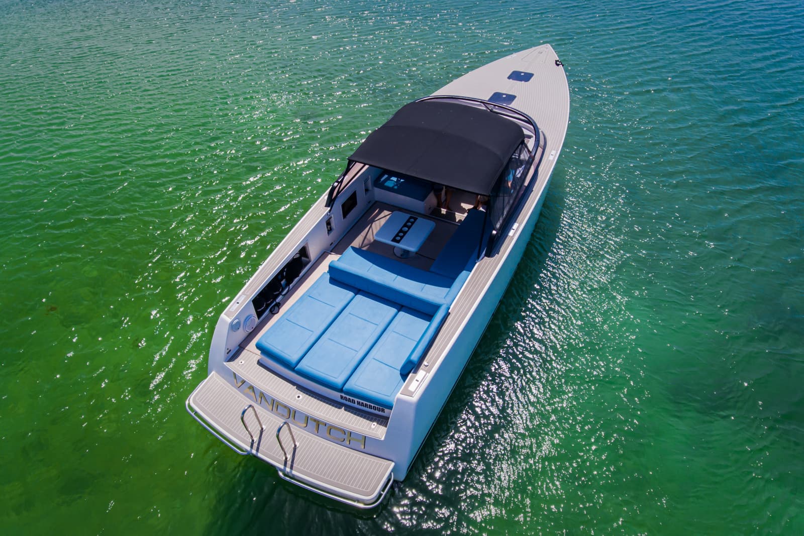 2014 VanDutch 40 - Photo 3