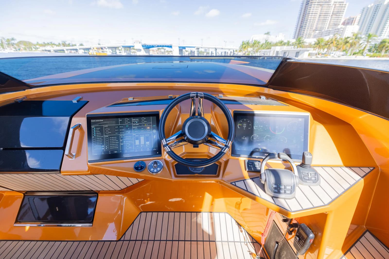 2022 SAY Carbon Yachts 42 Open - Photo 18