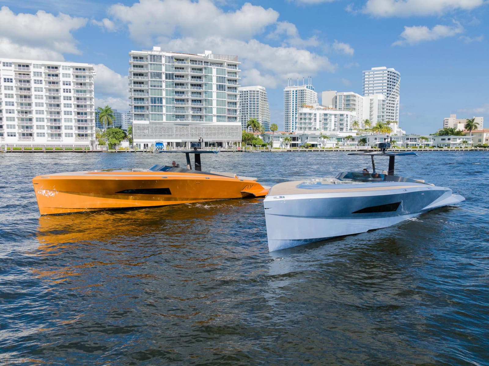 2022 SAY Carbon Yachts 42 Open - Photo 26
