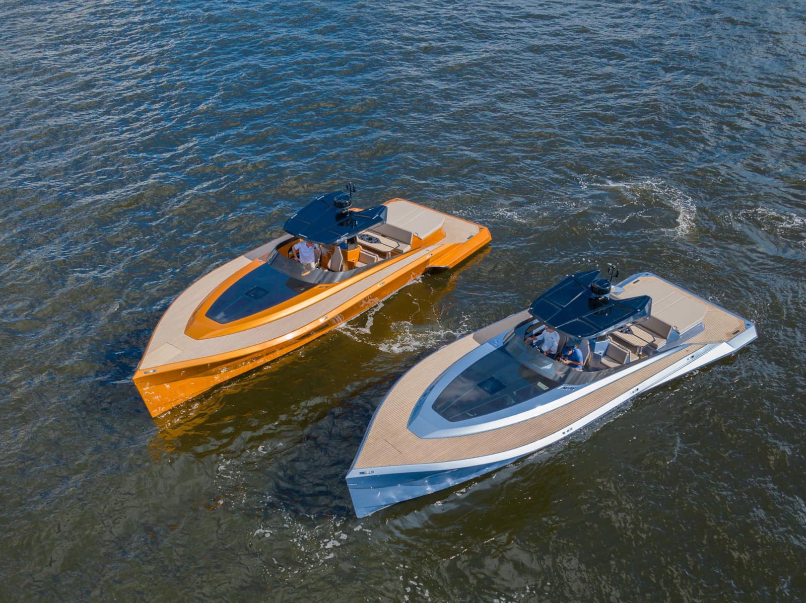 2022 SAY Carbon Yachts 42 Open - Photo 27