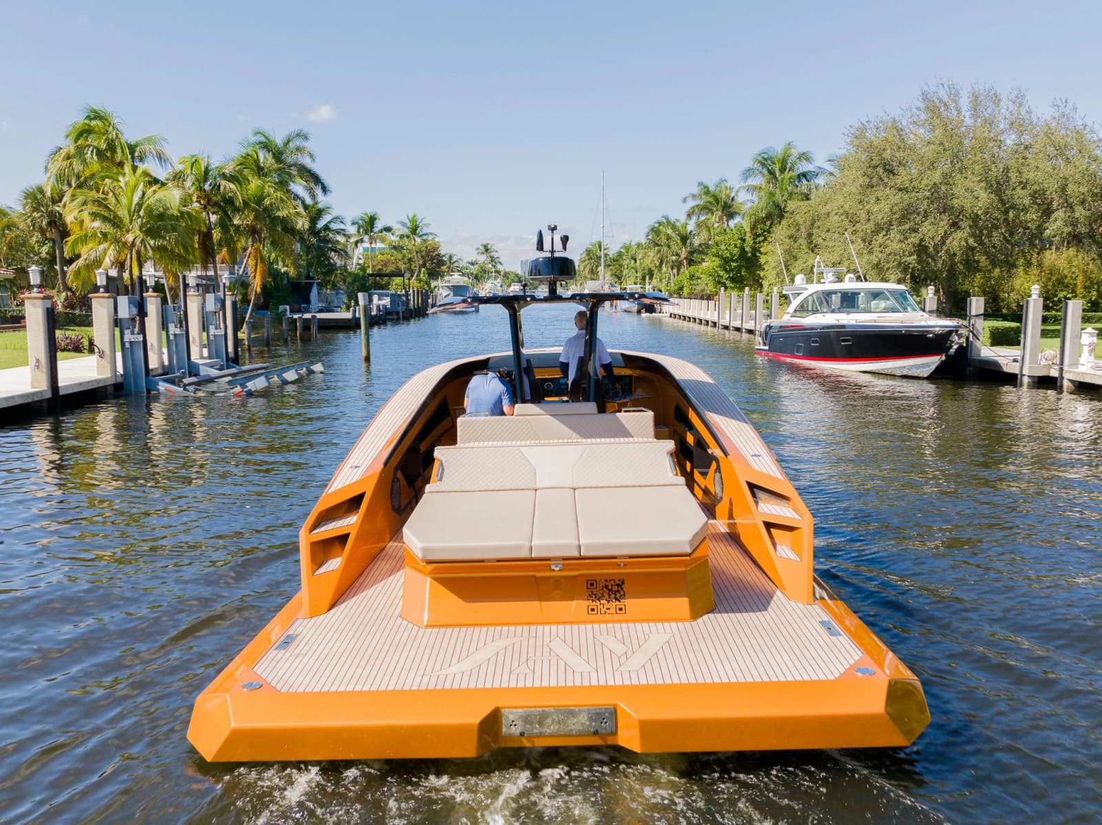 2022 SAY Carbon Yachts 42 Open - Photo 6