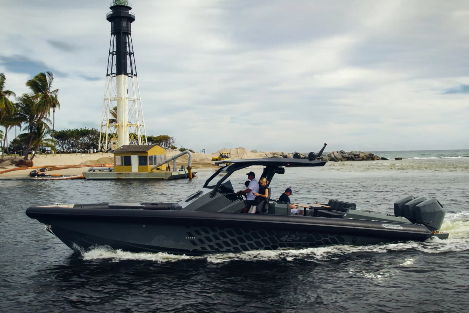 2024 Skipper 42 Carbon Edition - Photo 1