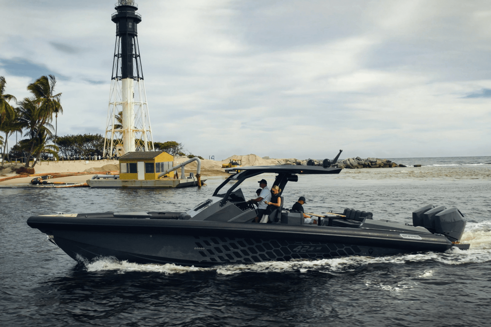 2024 Skipper 42 Carbon Edition - Photo 1
