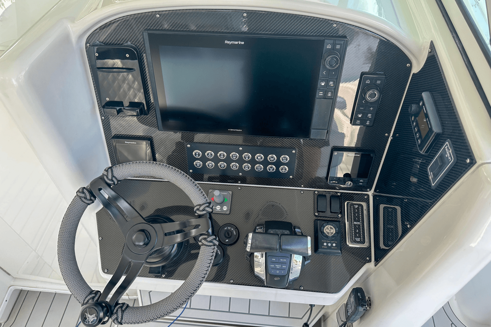 2008 Yellowfin 42 Offshore - Photo 20