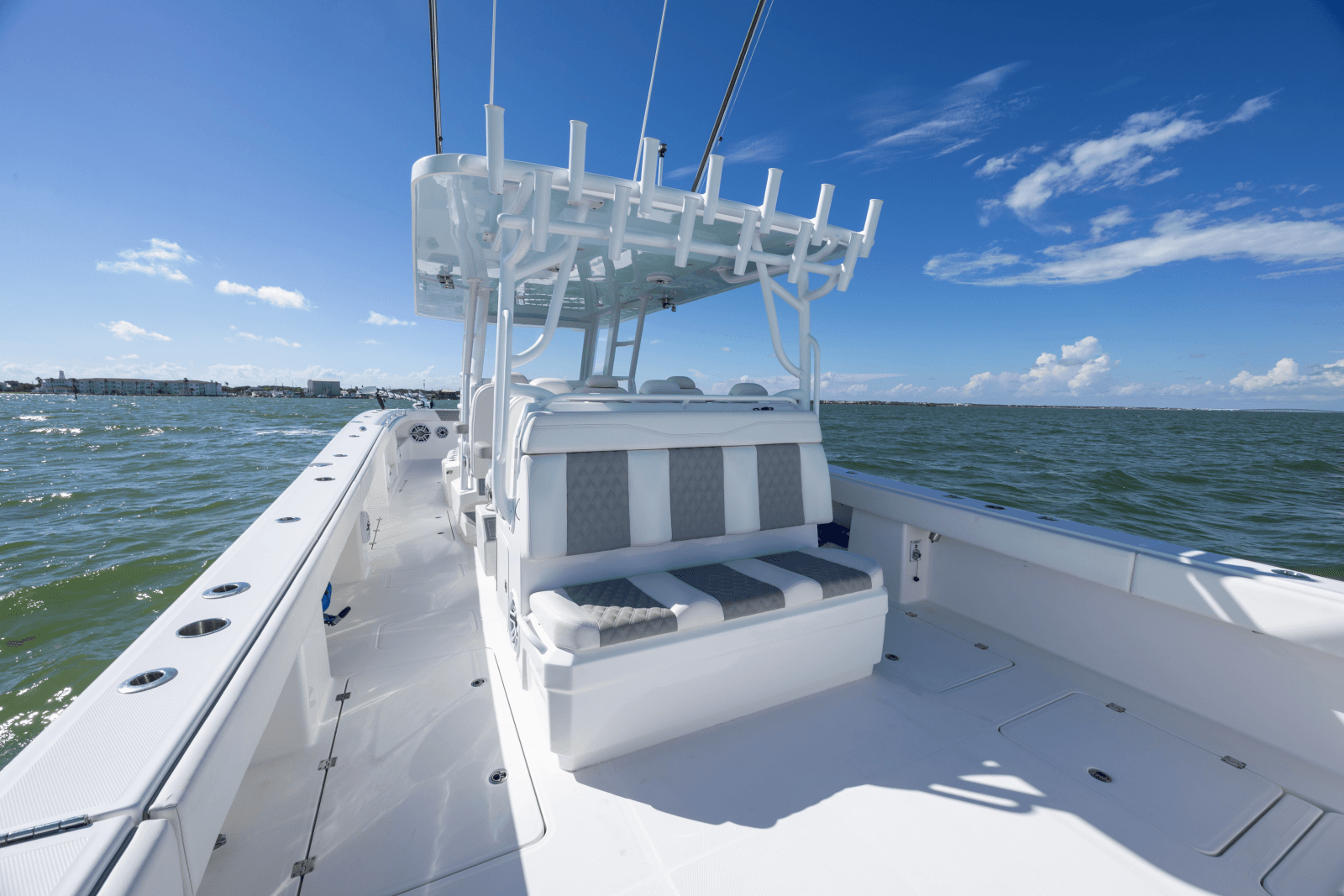 2024 Invincible 46 Catamaran - Photo 10
