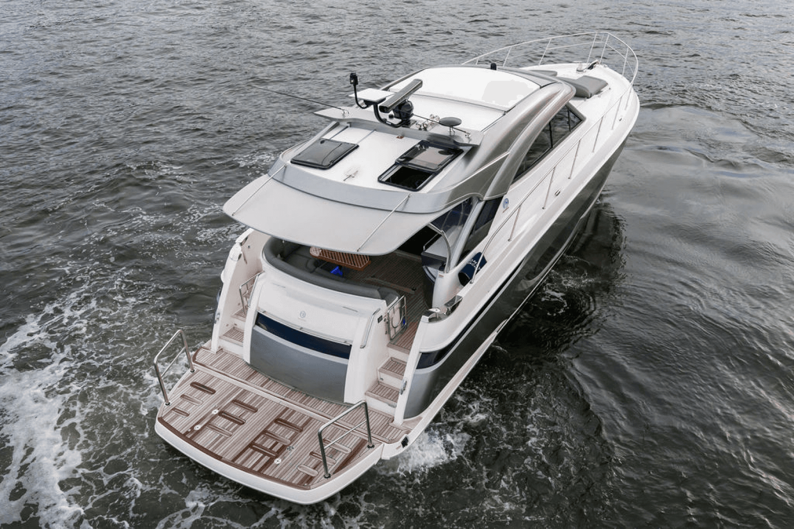 2026 Riviera 4600 Sport Yacht Platinum Edition - Photo 6