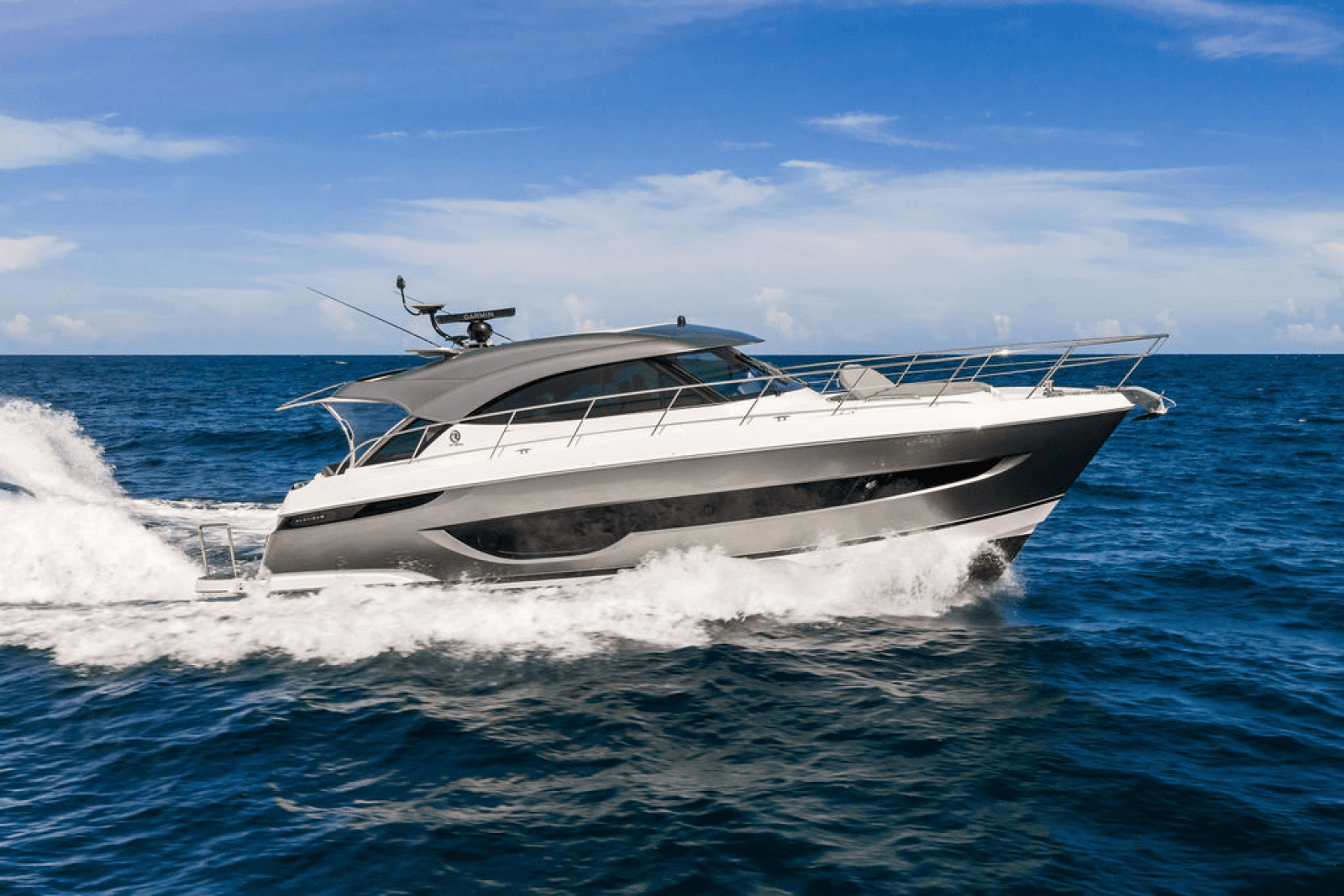 2026 Riviera 4600 Sport Yacht Platinum Edition - Photo 1
