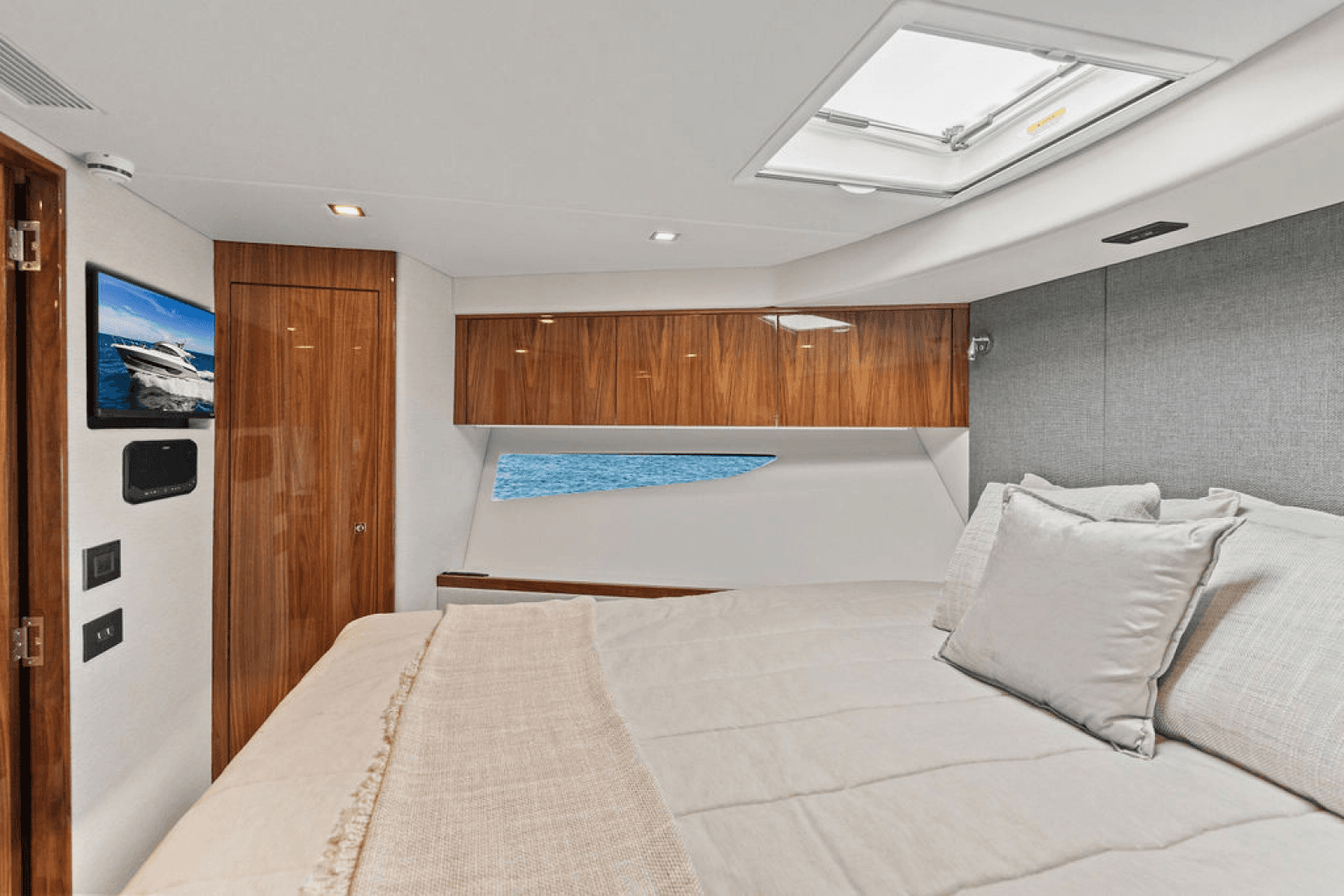 2026 Riviera 4600 Sport Yacht Platinum Edition - Photo 43