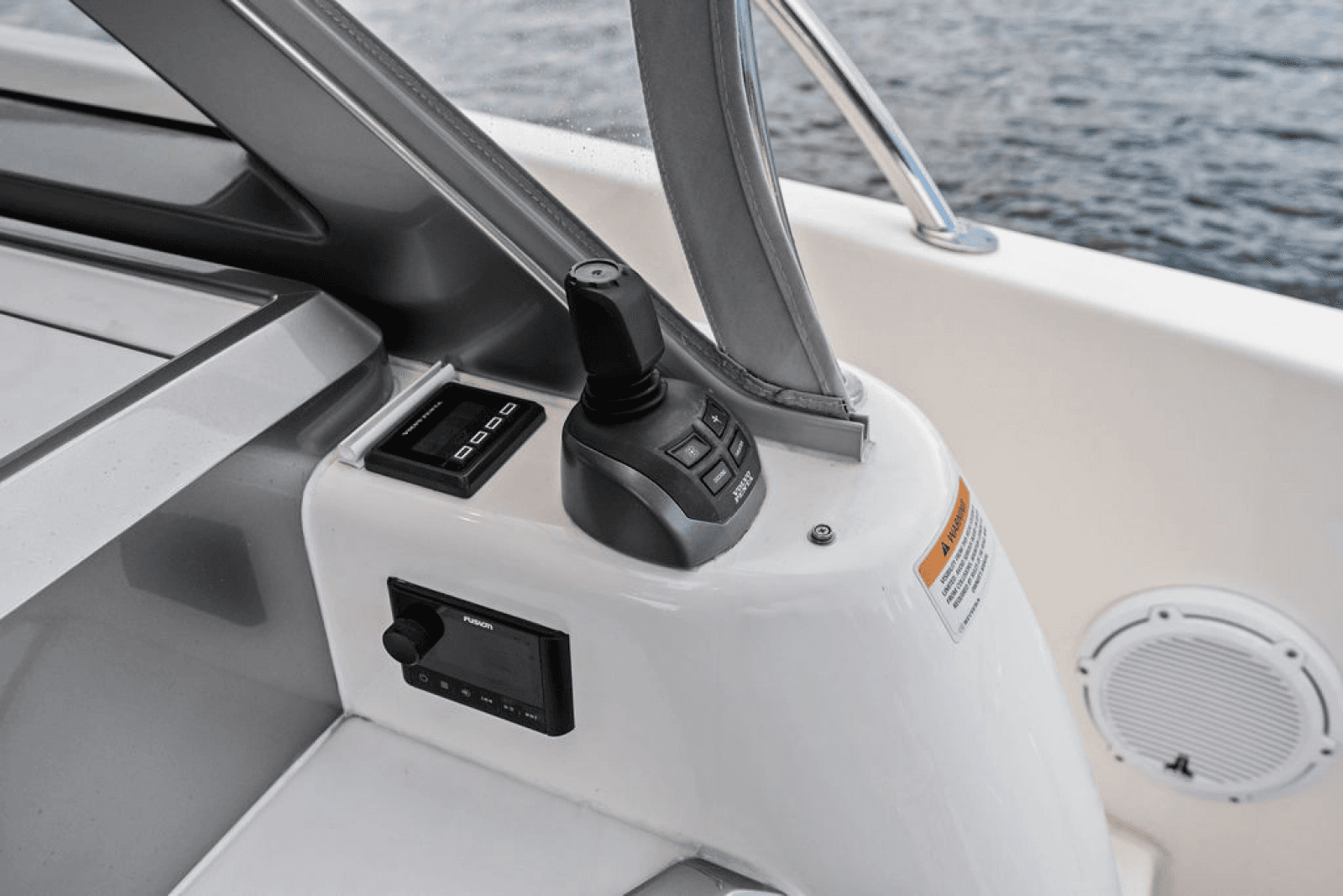 2026 Riviera 4600 Sport Yacht Platinum Edition - Photo 14