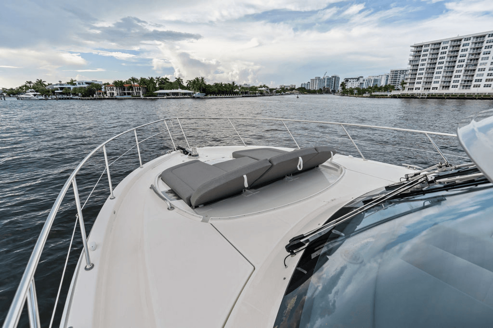 2026 Riviera 4600 Sport Yacht Platinum Edition - Photo 30