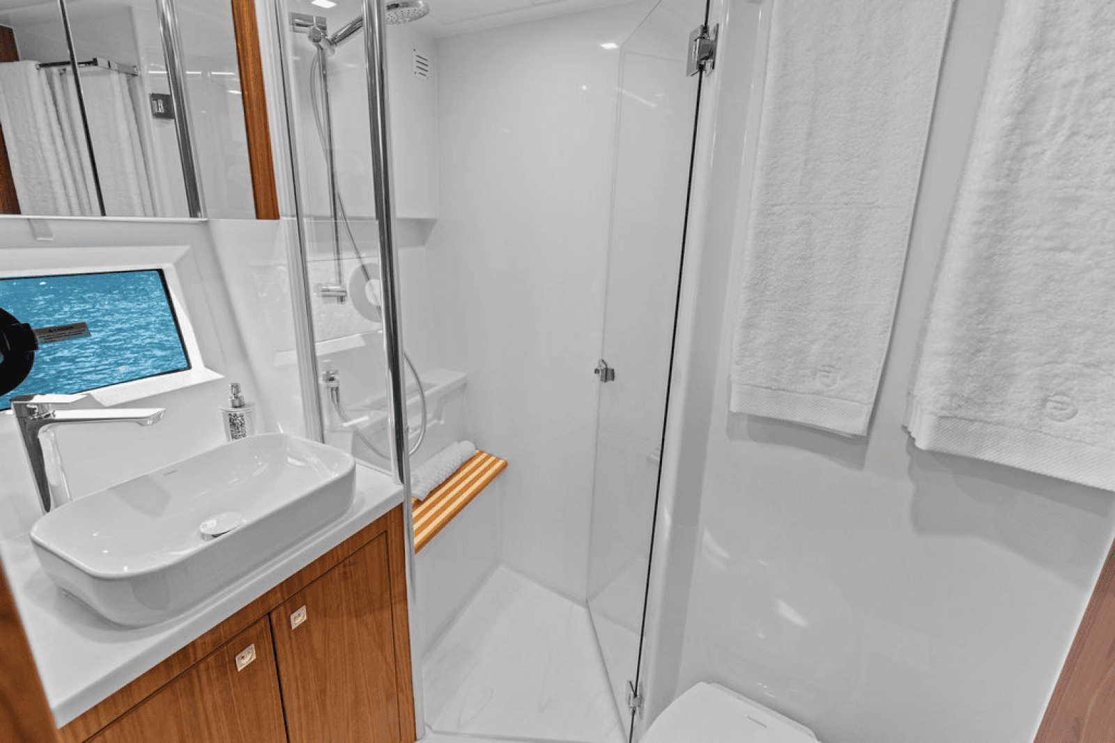 2026 Riviera 4600 Sport Yacht Platinum Edition - Photo 45