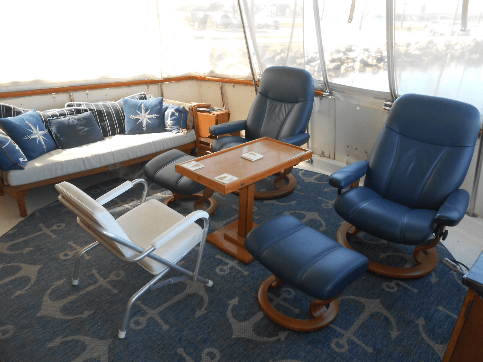 1985 Hatteras 53 Motor Yacht - Photo 6