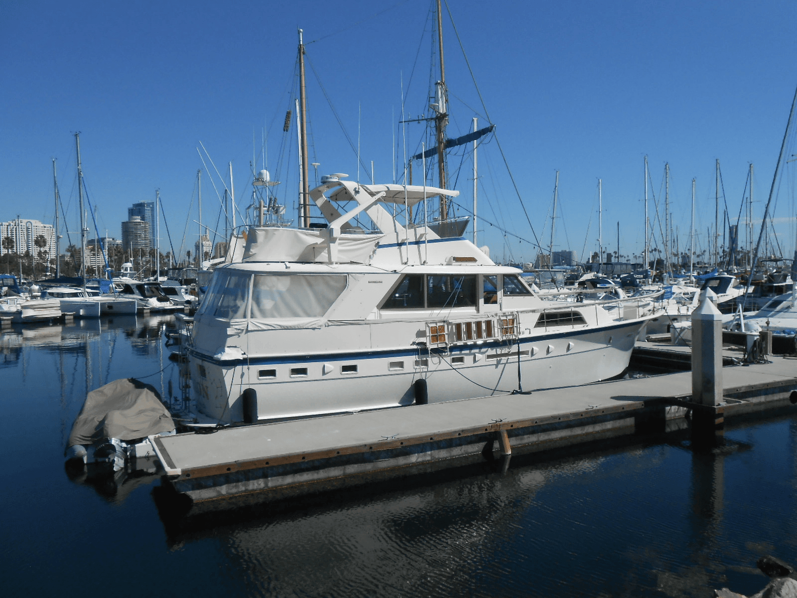 1985 Hatteras 53 Motor Yacht - Photo 3