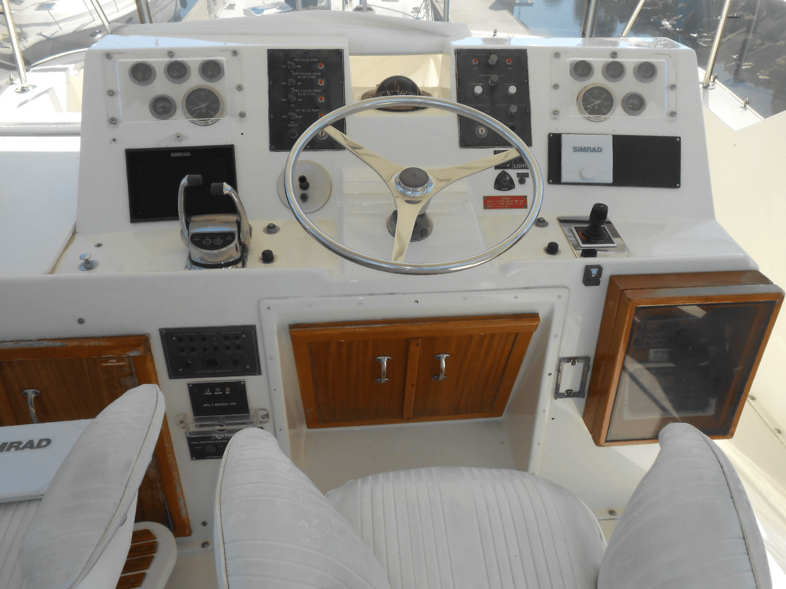 1985 Hatteras 53 Motor Yacht - Photo 5
