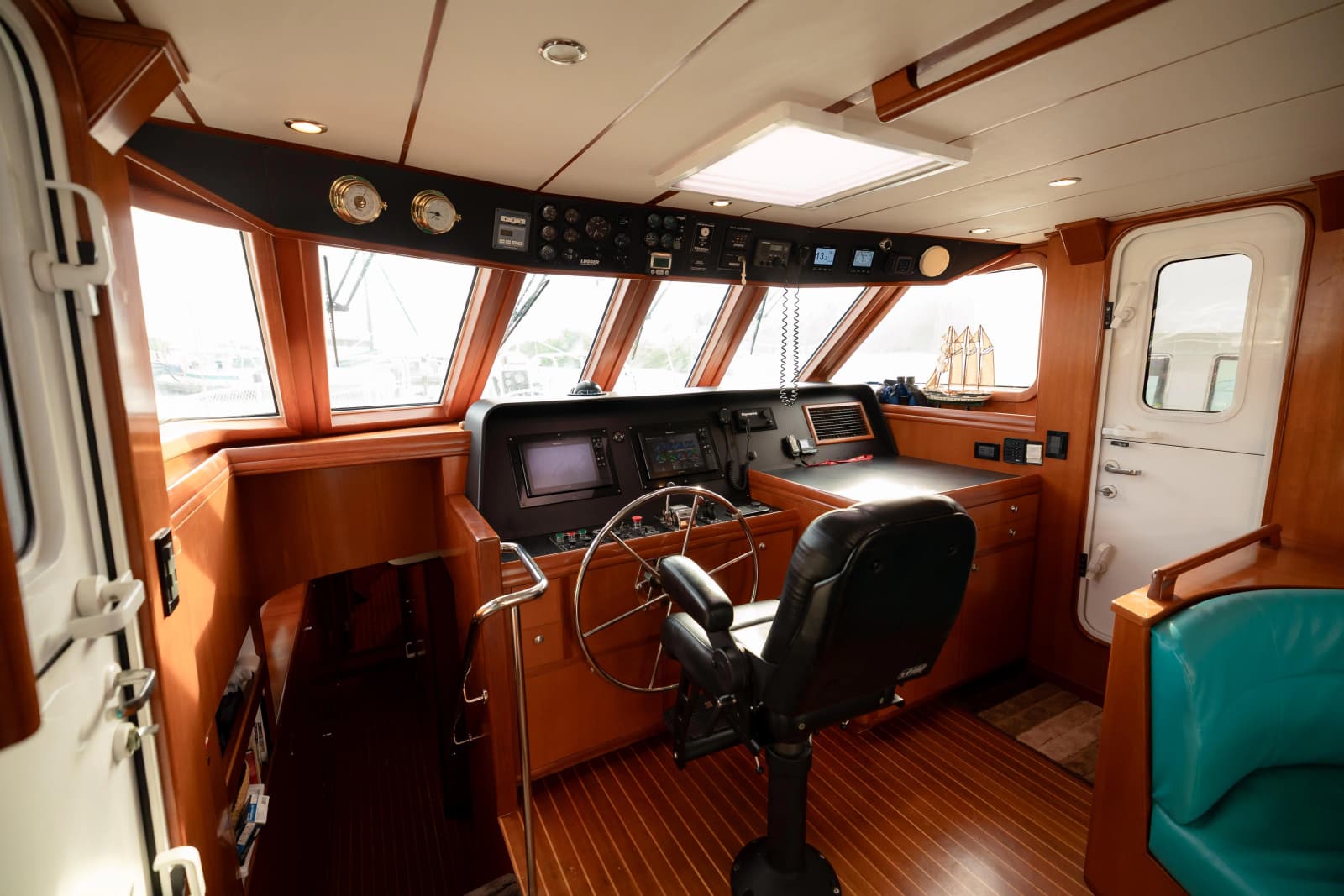 2009 Nordhavn 56 Motorsailer - Photo 19