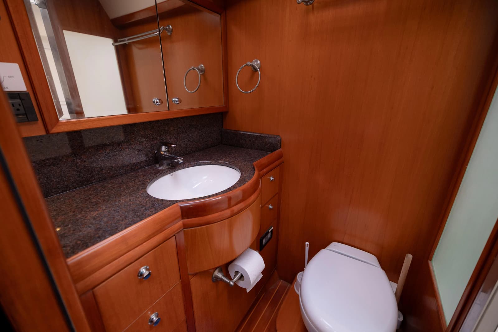 2009 Nordhavn 56 Motorsailer - Photo 31