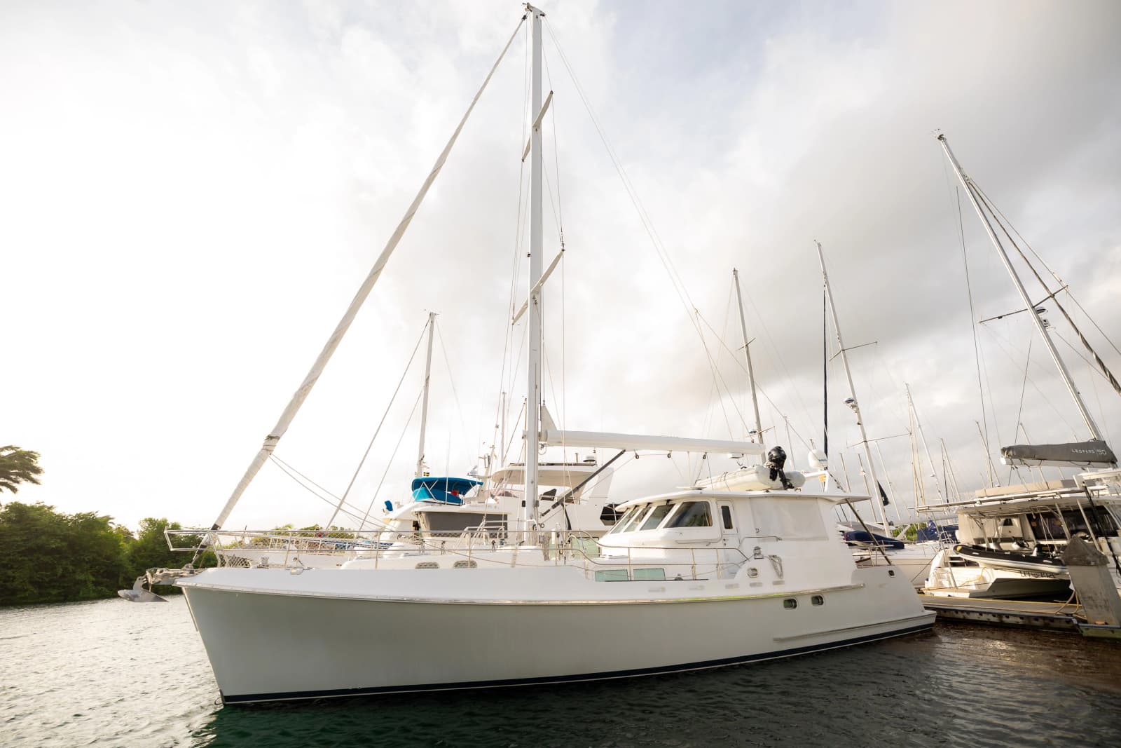 2009 Nordhavn 56 Motorsailer - Photo 2