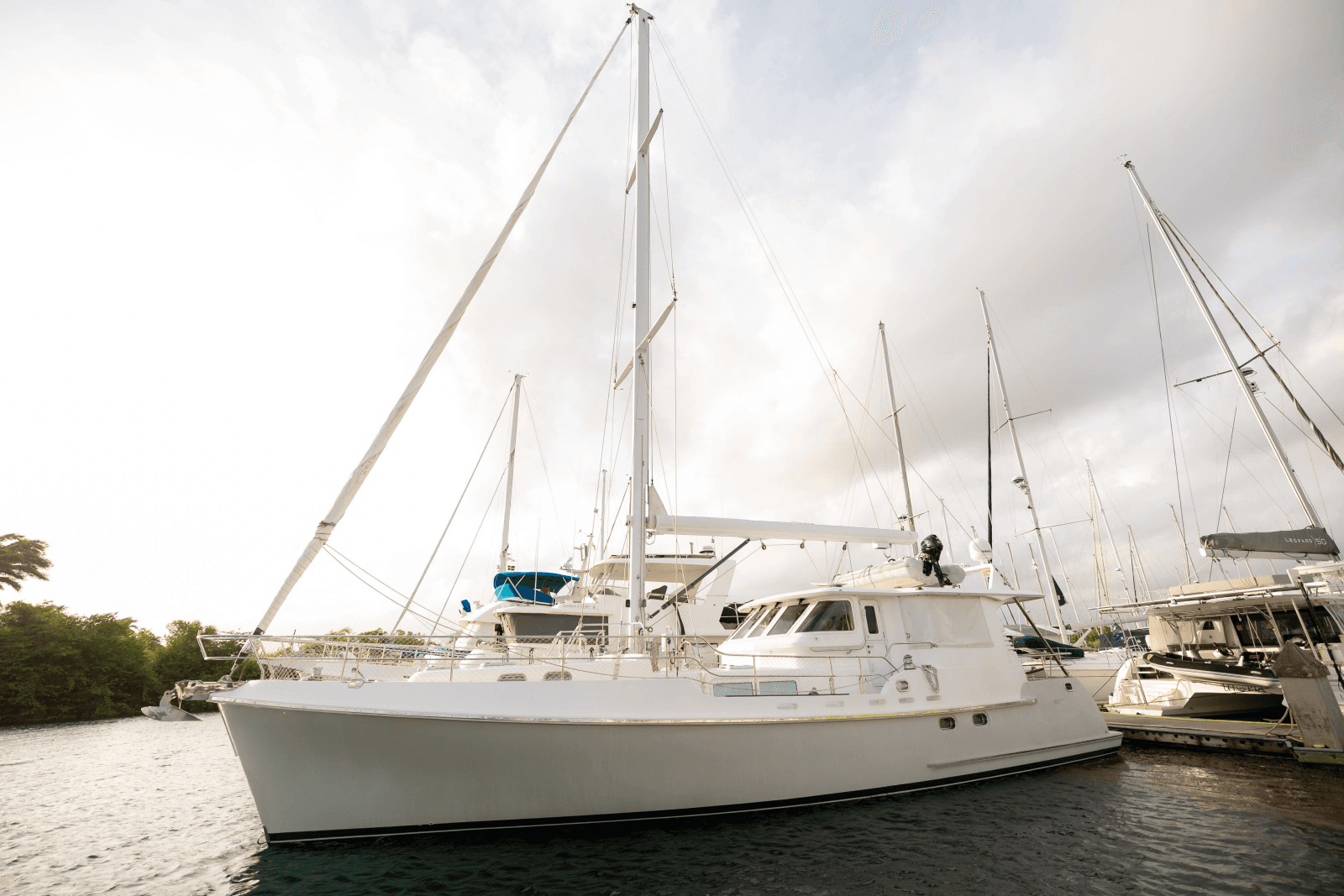 2009 Nordhavn 56 Motorsailer - Photo 2