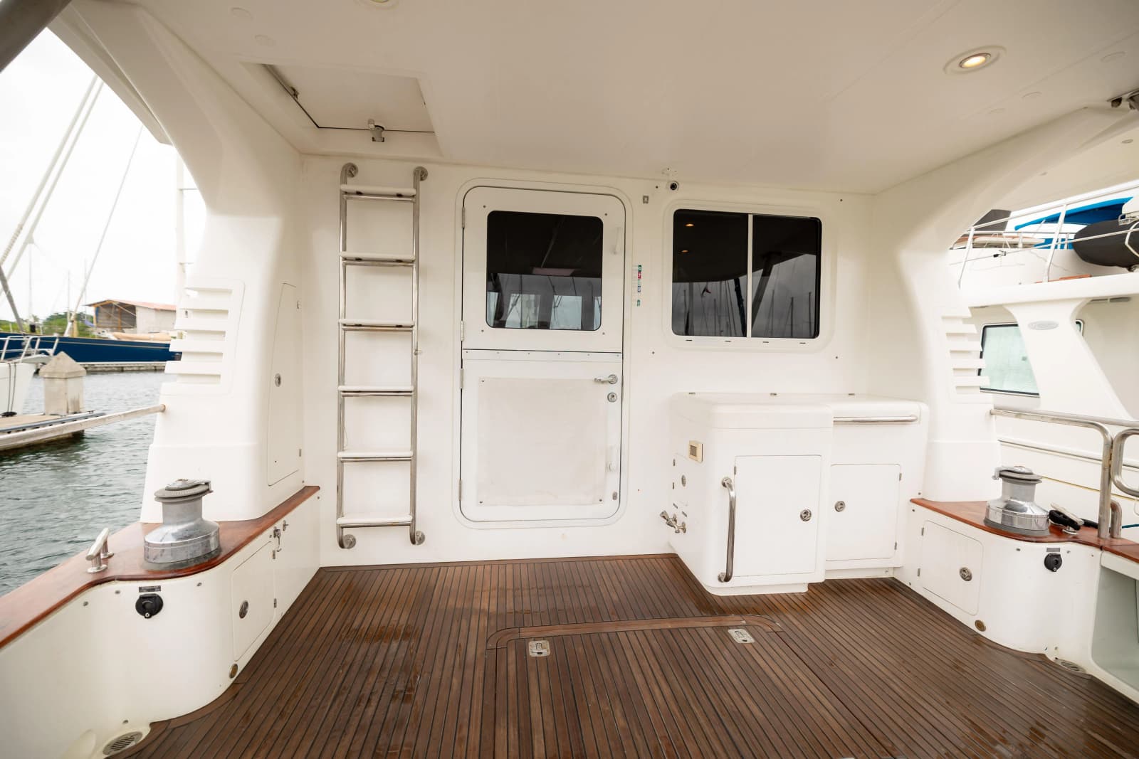 2009 Nordhavn 56 Motorsailer - Photo 11