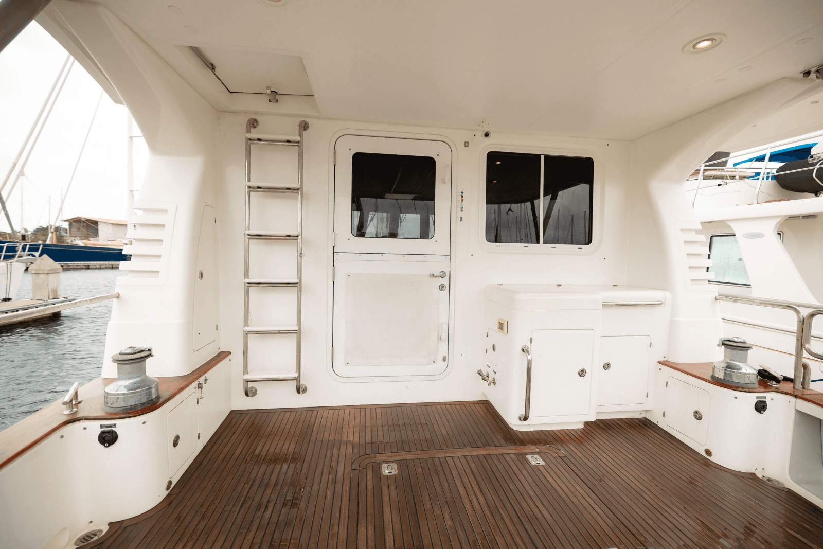 2009 Nordhavn 56 Motorsailer - Photo 11