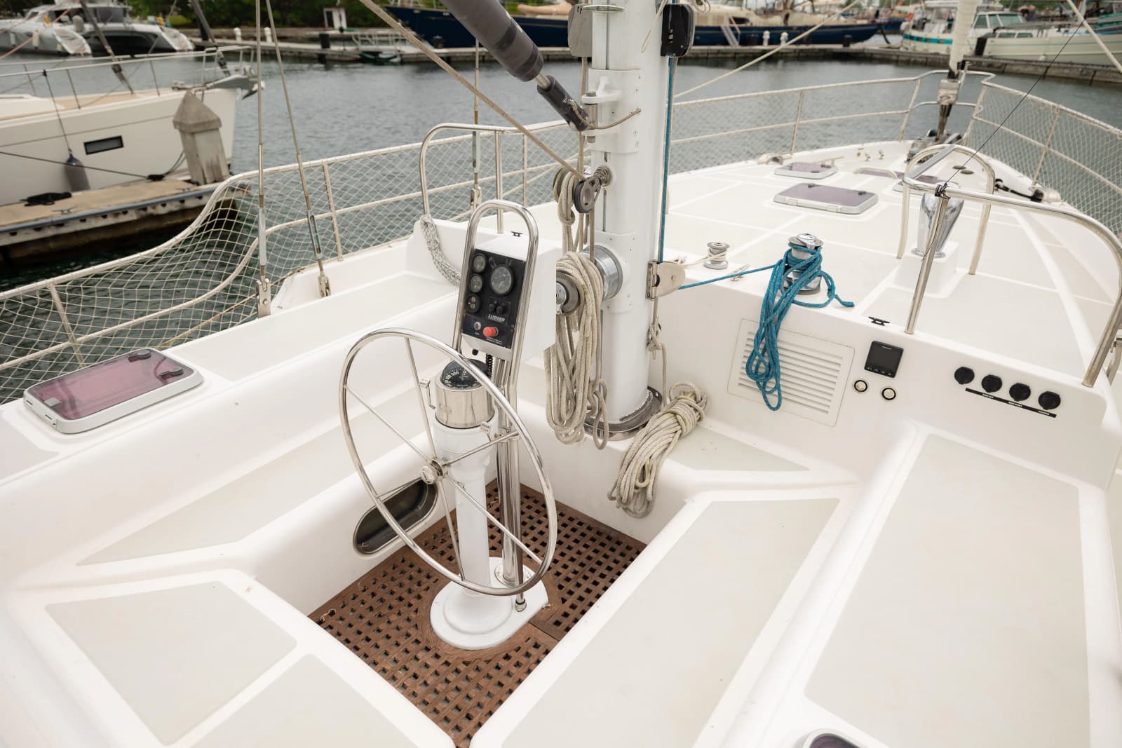 2009 Nordhavn 56 Motorsailer - Photo 13