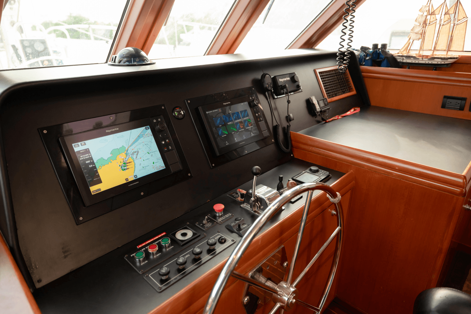 2009 Nordhavn 56 Motorsailer - Photo 24