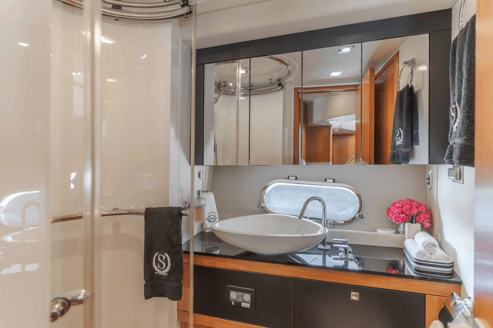 2009 Sunseeker Manhattan 60 - Photo 36